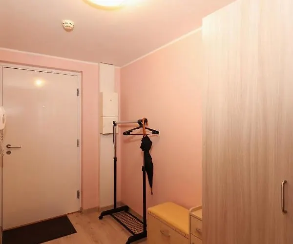 Rotermanni District Bee *